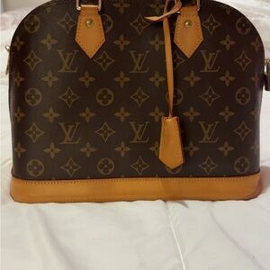 Louis Vuitton Alma PM